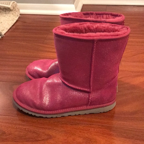 UGG Shoes - PINK GLITTER UGGS size 6